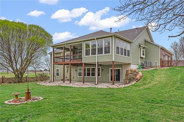 104 W 18th Street, Eudora, KS 66025