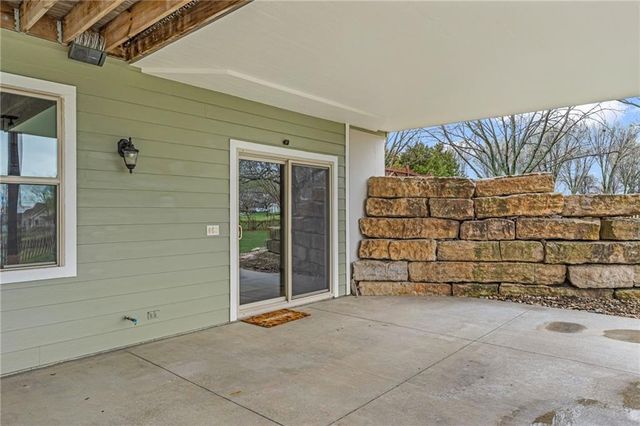 104 W 18th Street, Eudora, KS 66025