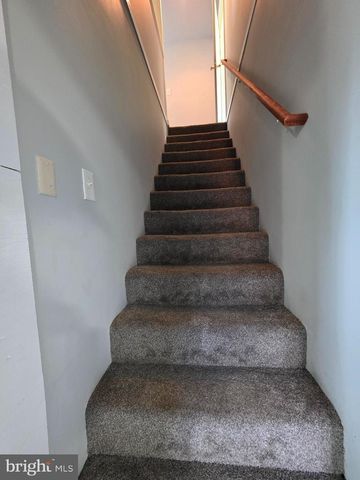 4718 68TH AVE, Hyattsville, MD 20784