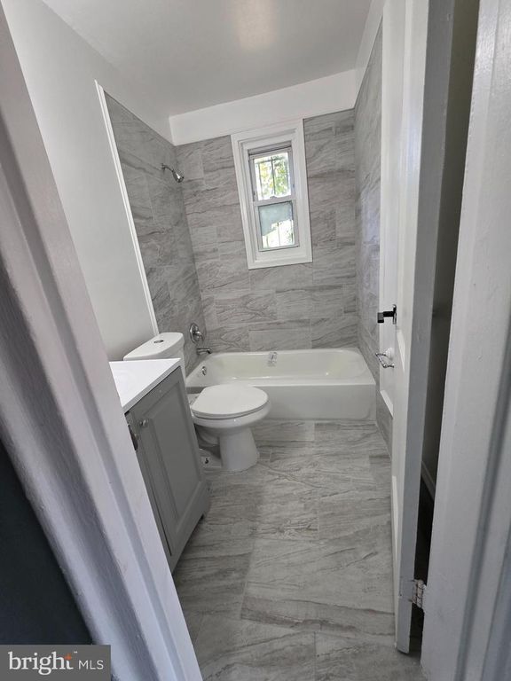 Image 2 of property listing at 4718 68TH AVE, Hyattsville, MD 20784