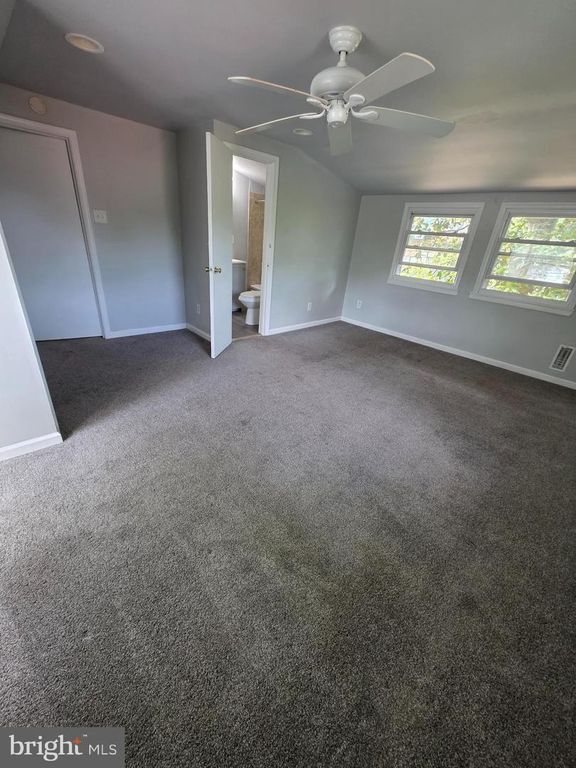 Image 21 of property listing at 4718 68TH AVE, Hyattsville, MD 20784