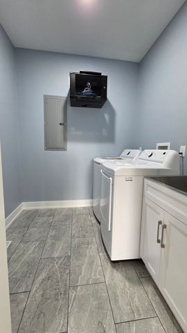 859 John Street, Bensenville, IL 60106