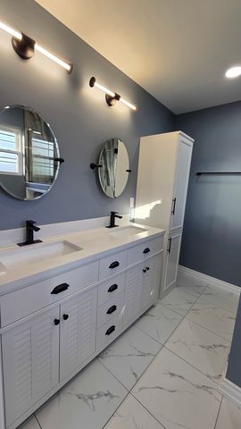 859 John Street, Bensenville, IL 60106