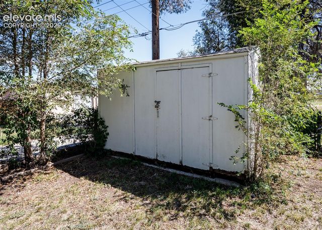 2132 E Routt Avenue, Pueblo, CO 81004