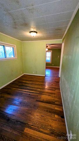 39 Henry Road, Sylva, NC 28779