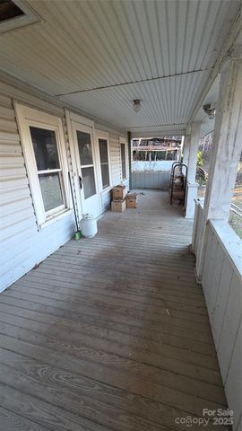 39 Henry Road, Sylva, NC 28779