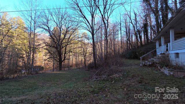 39 Henry Road, Sylva, NC 28779