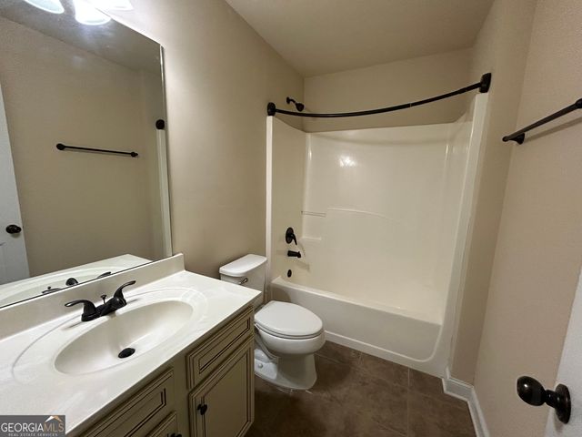 2942 Dobbs Court, Buford, GA 30519