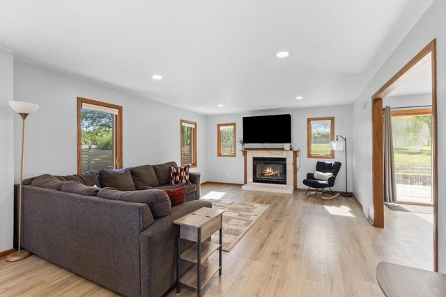 6459 N 107th STREET, Milwaukee, WI 53224