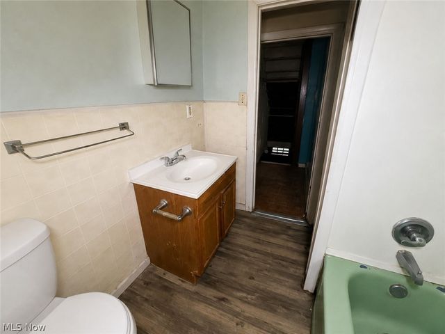 9705 Dunlap Avenue, Cleveland, OH 44105