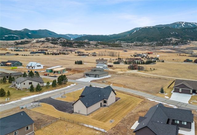 10 Starlight Drive, Red Lodge, MT 59068
