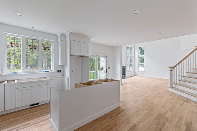 5 Abby Road, Grafton, MA 01536