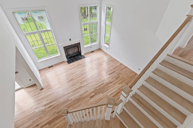 5 Abby Road, Grafton, MA 01536