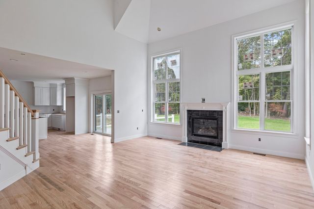 5 Abby Road, Grafton, MA 01536