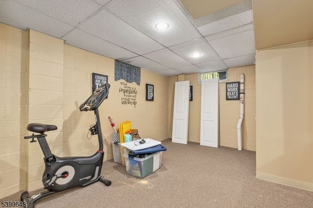 512 Township Line Rd, Hillsborough Twp., NJ 08844