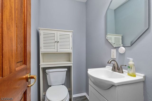 512 Township Line Rd, Hillsborough Twp., NJ 08844