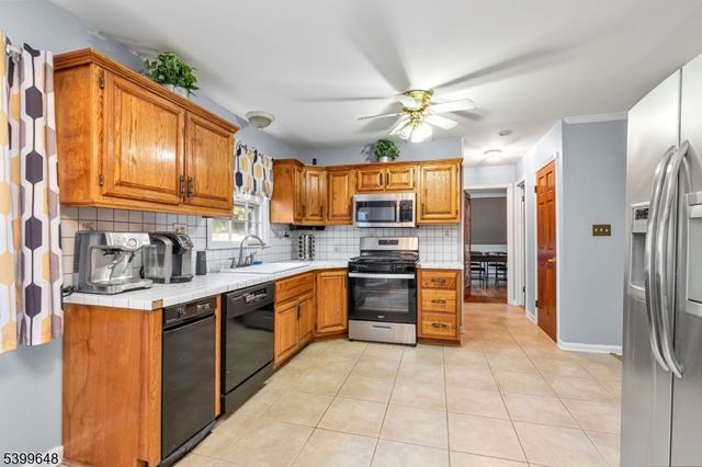 512 Township Line Rd, Hillsborough Twp., NJ 08844