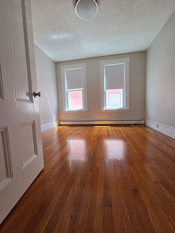 11 Woodman 2, Boston, MA 02130