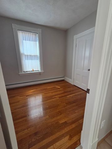 11 Woodman 2, Boston, MA 02130