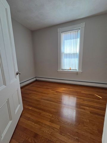 11 Woodman 2, Boston, MA 02130
