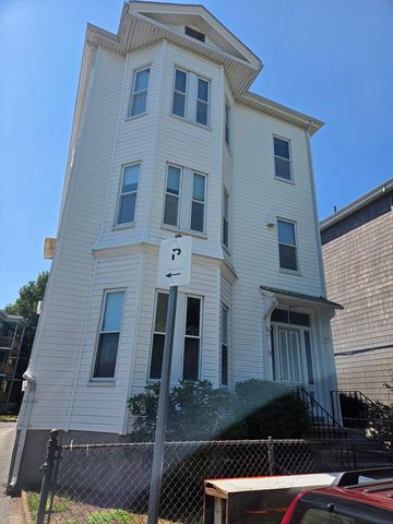 11 Woodman 2, Boston, MA 02130