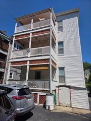 11 Woodman 2, Boston, MA 02130