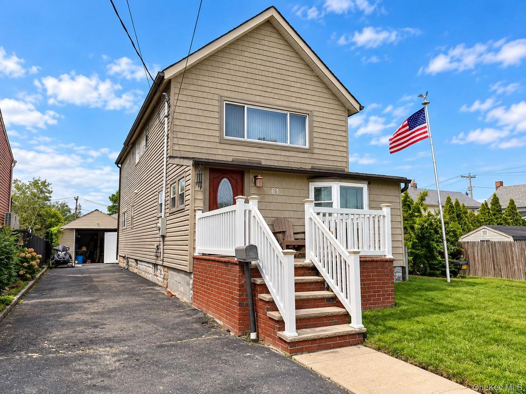 61 5th Avenue, East Rockaway, NY 11518 — exterior