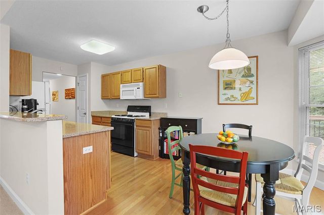 320 Willow Creek Drive, Edwardsville, IL 62025