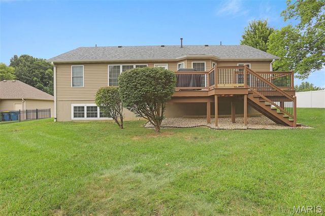 320 Willow Creek Drive, Edwardsville, IL 62025