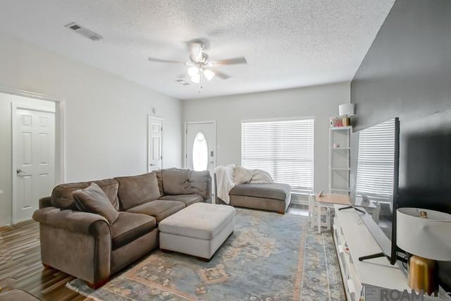 3650 Olga Lee Dr, Baton Rouge, LA 70816