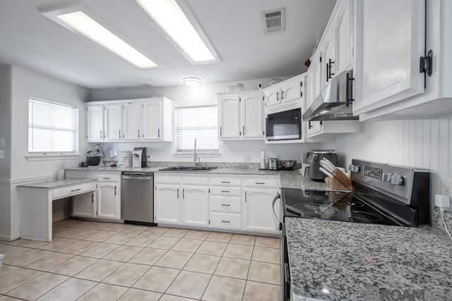 3650 Olga Lee Dr, Baton Rouge, LA 70816