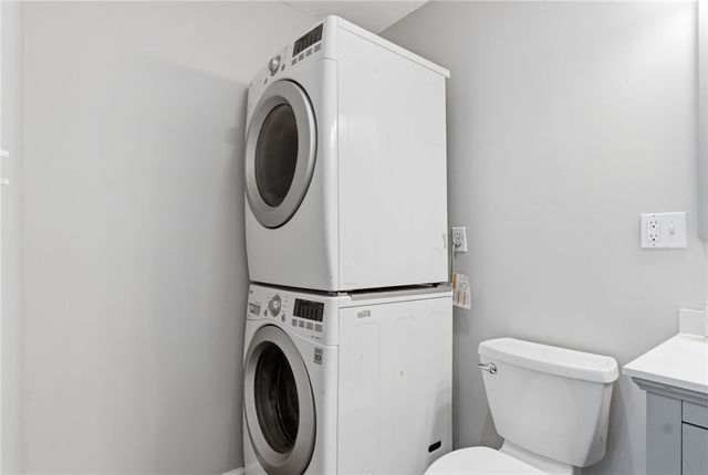 322 Lutz Drive, Englewood, OH 45322