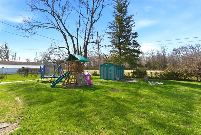 322 Lutz Drive, Englewood, OH 45322