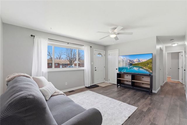 322 Lutz Drive, Englewood, OH 45322