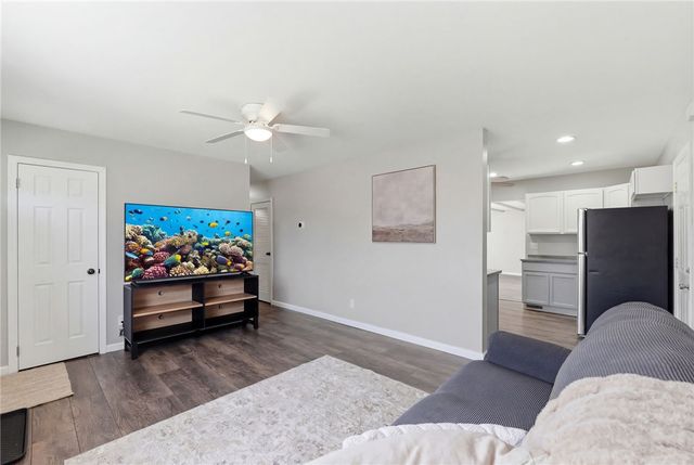 322 Lutz Drive, Englewood, OH 45322