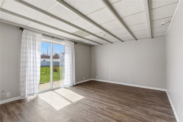 322 Lutz Drive, Englewood, OH 45322