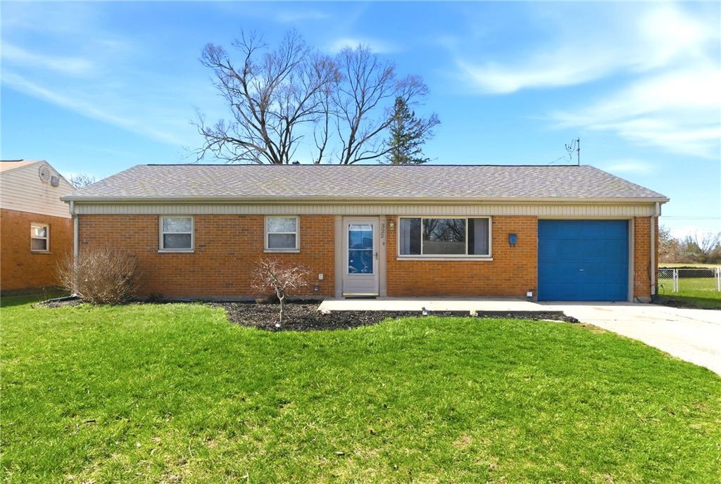 322 Lutz Drive, Englewood, OH 45322