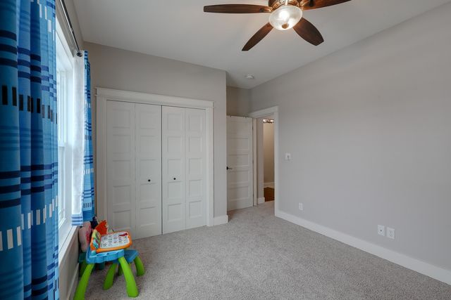 1818 Lakeview Drive, Pella, IA 50219