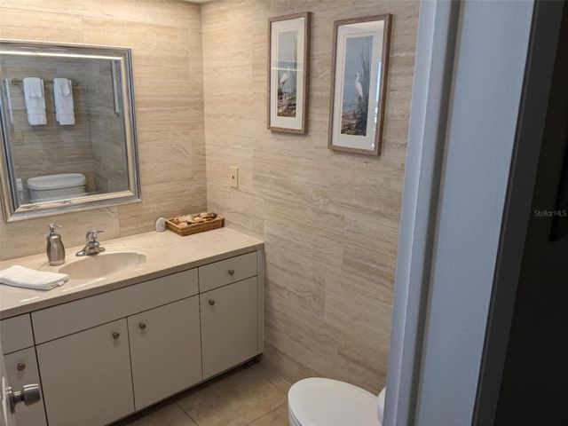 212 POINCIANA LANE, Largo, FL 33770