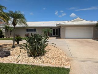 212 POINCIANA LANE, Largo, FL 33770