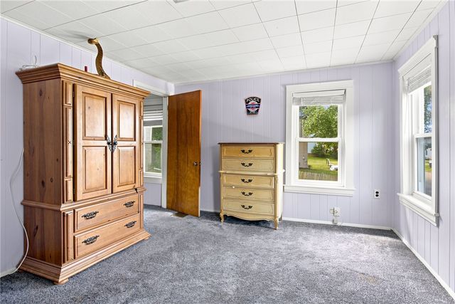 106 6th Ave, East Rochester, PA 15042