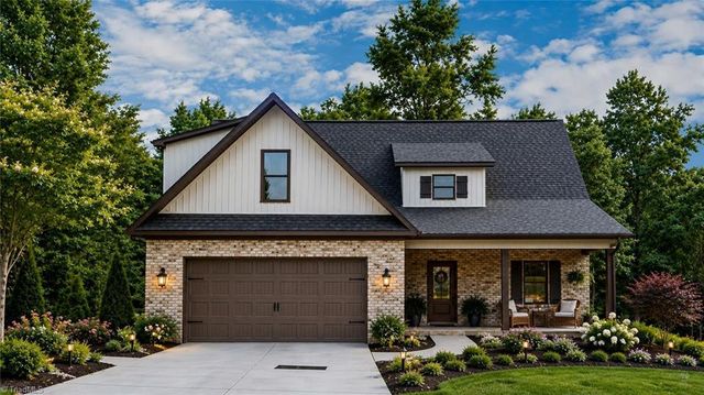 108 Sprucewood Court, Archdale, NC 27263