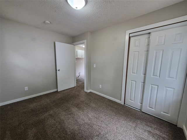 1321 E 27th Street, Des Moines, IA 50317