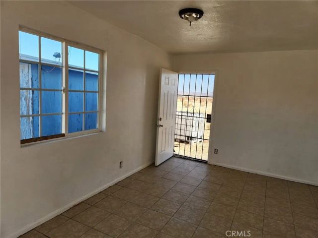 6328 Cactus Jack Avenue, 29 Palms, CA 92277