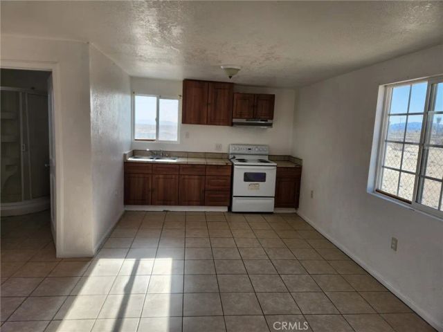 6328 Cactus Jack Avenue, 29 Palms, CA 92277