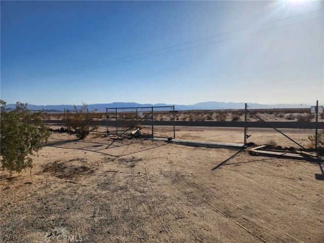 6328 Cactus Jack Avenue, 29 Palms, CA 92277