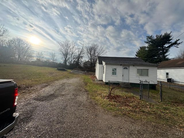 51 Woodrow Street, St Clair Twp, OH 45013