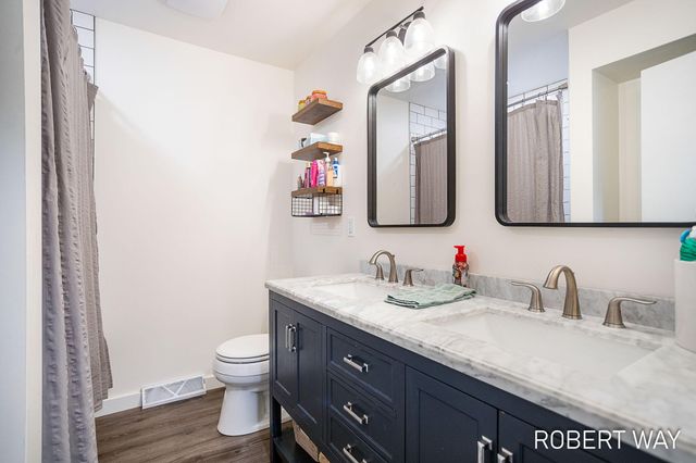 3815 Perry Avenue Sw, City Of Wyoming, MI 49519