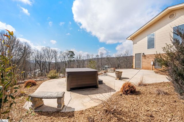 219 Fairview Drive, Greenville, SC 29609