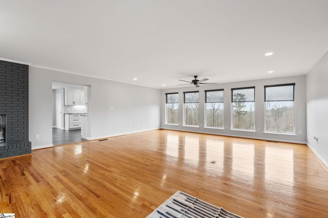 219 Fairview Drive, Greenville, SC 29609